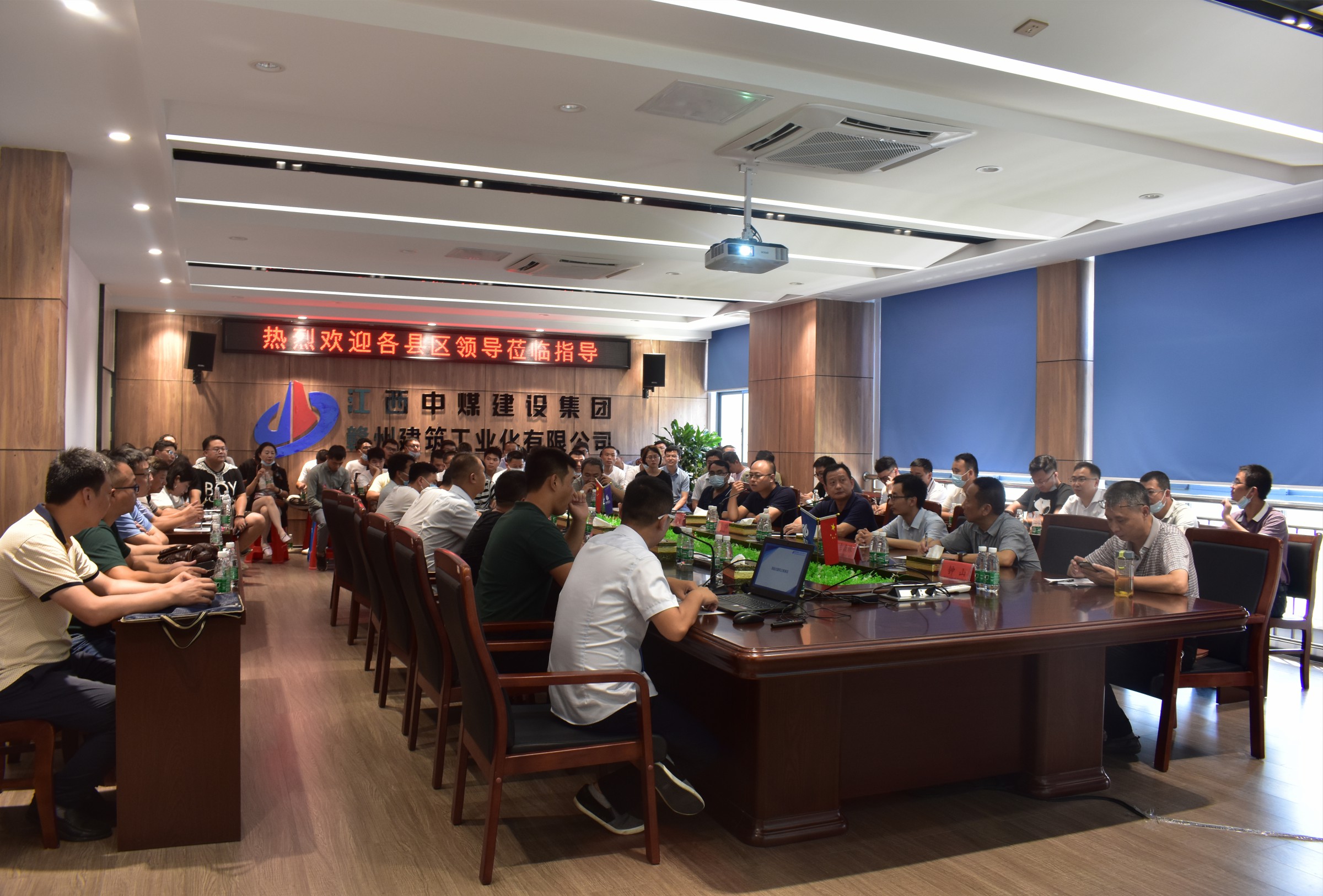 1626917912881970.jpg 座谈会交流现场.jpg